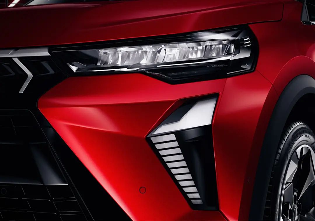 Nové Mitsubishi ASX - predné LED svetlomety