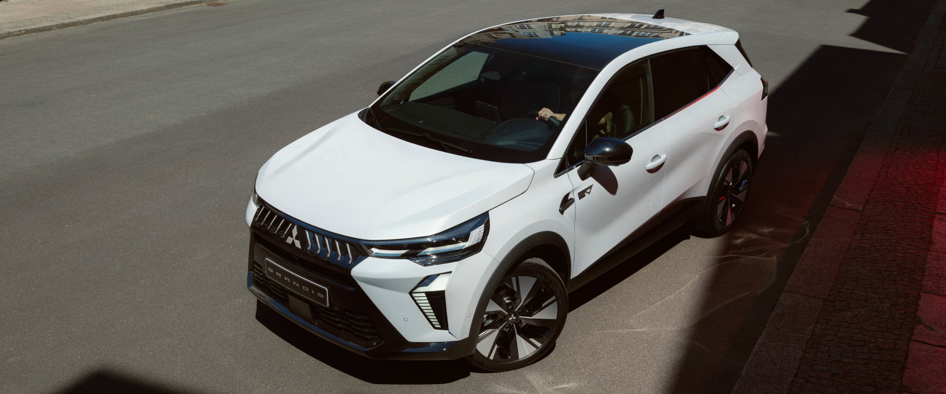 Nový Mitsubishi Grandis - pokračovanie na bezpečnosť